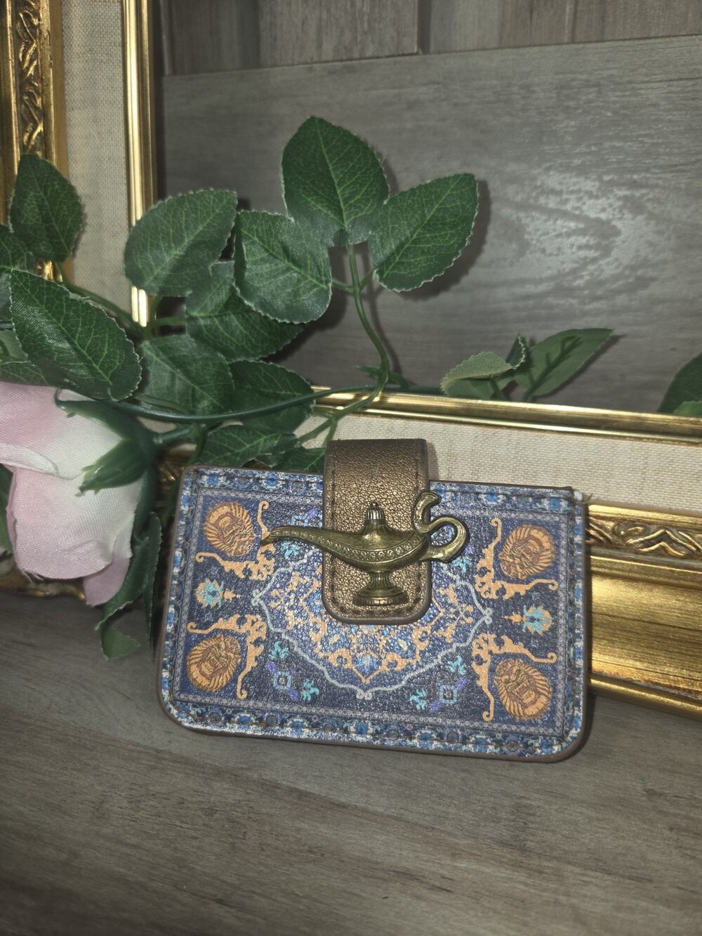 Disney Aladdin Genie Lamp Accordion Card Holder Wallet Blue Gold Faux Leather
